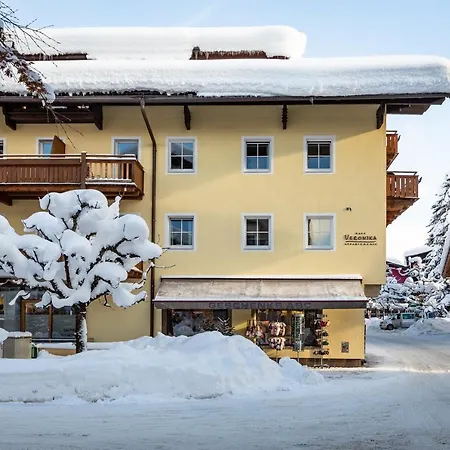 Haus Veronika - By Miha