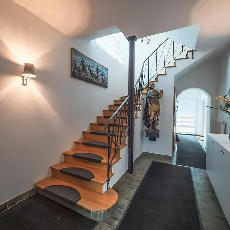 Haus Veronika - By Miha