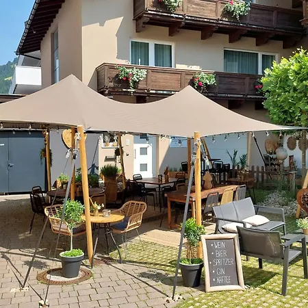 Haus Veronika - By Miha Apartment *