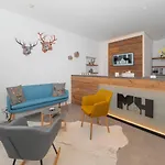 Διαμέρισμα Haus Veronika - By Miha *