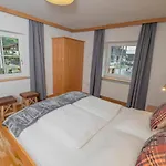 Haus Veronika - By Miha Appartement *