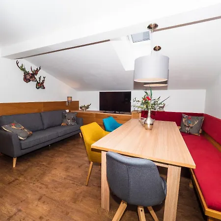 Haus Veronika - By Miha Apartment